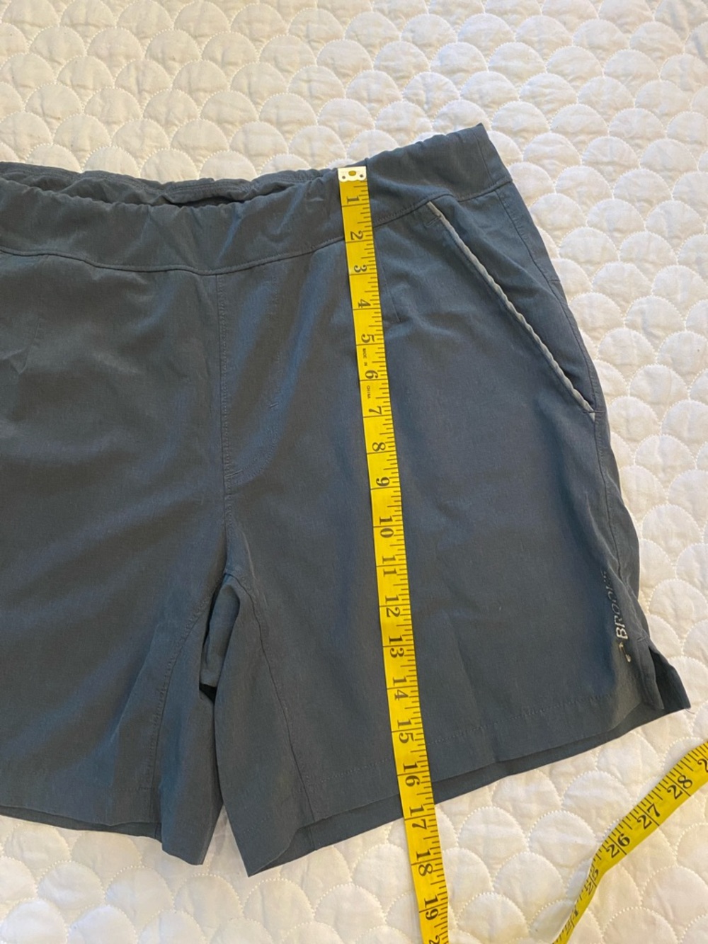 Brooks Gray Running Shorts Medium - Picture 7 of 8